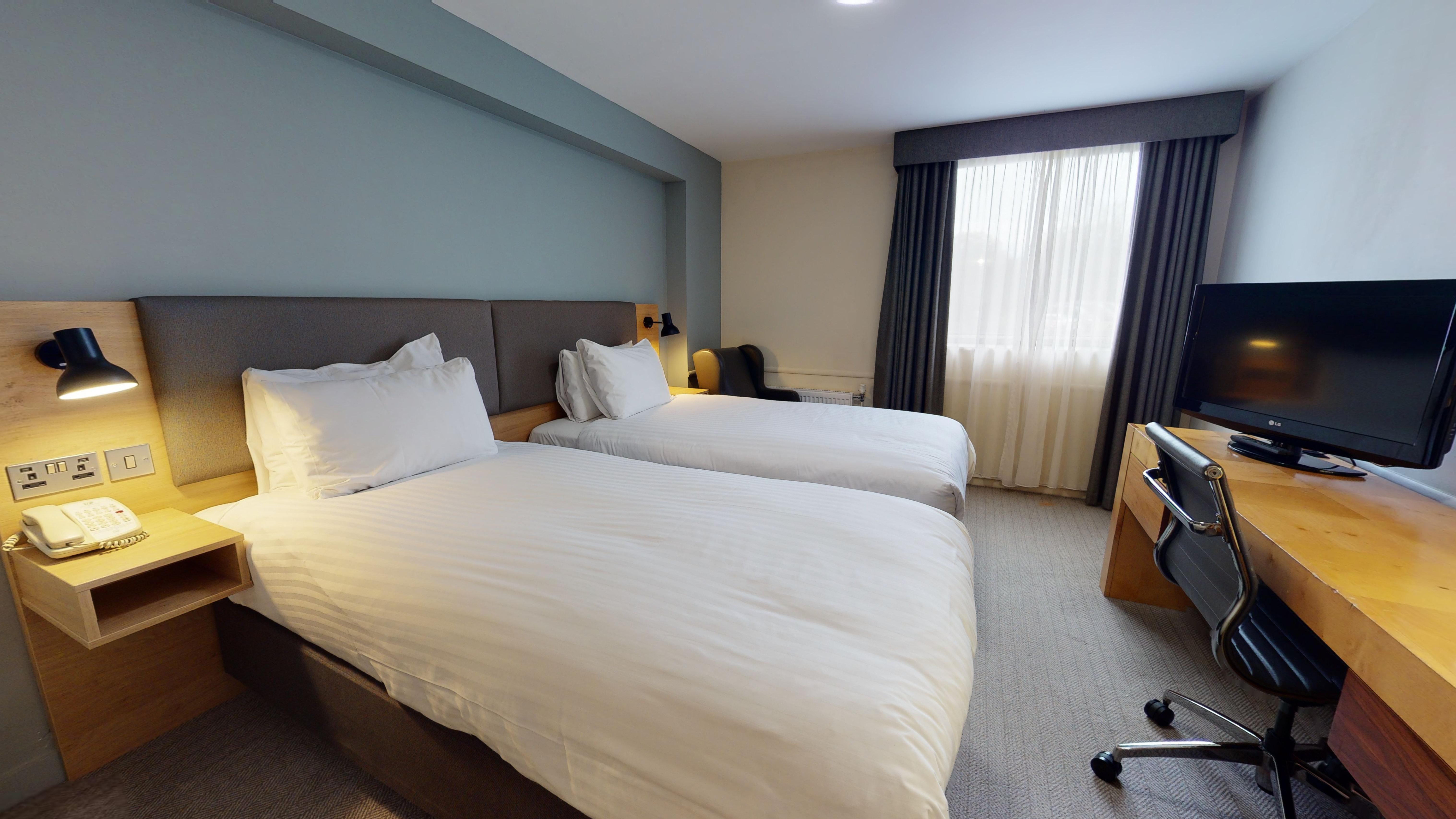 Holiday Inn Brentwood By Ihg מראה חיצוני תמונה