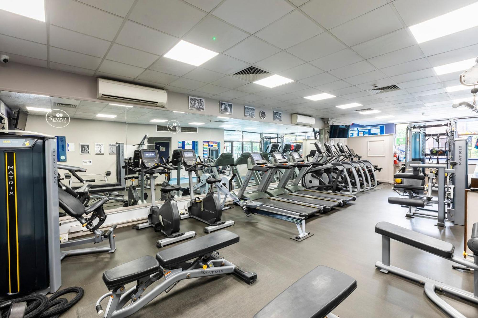 Holiday Inn Brentwood By Ihg מראה חיצוני תמונה