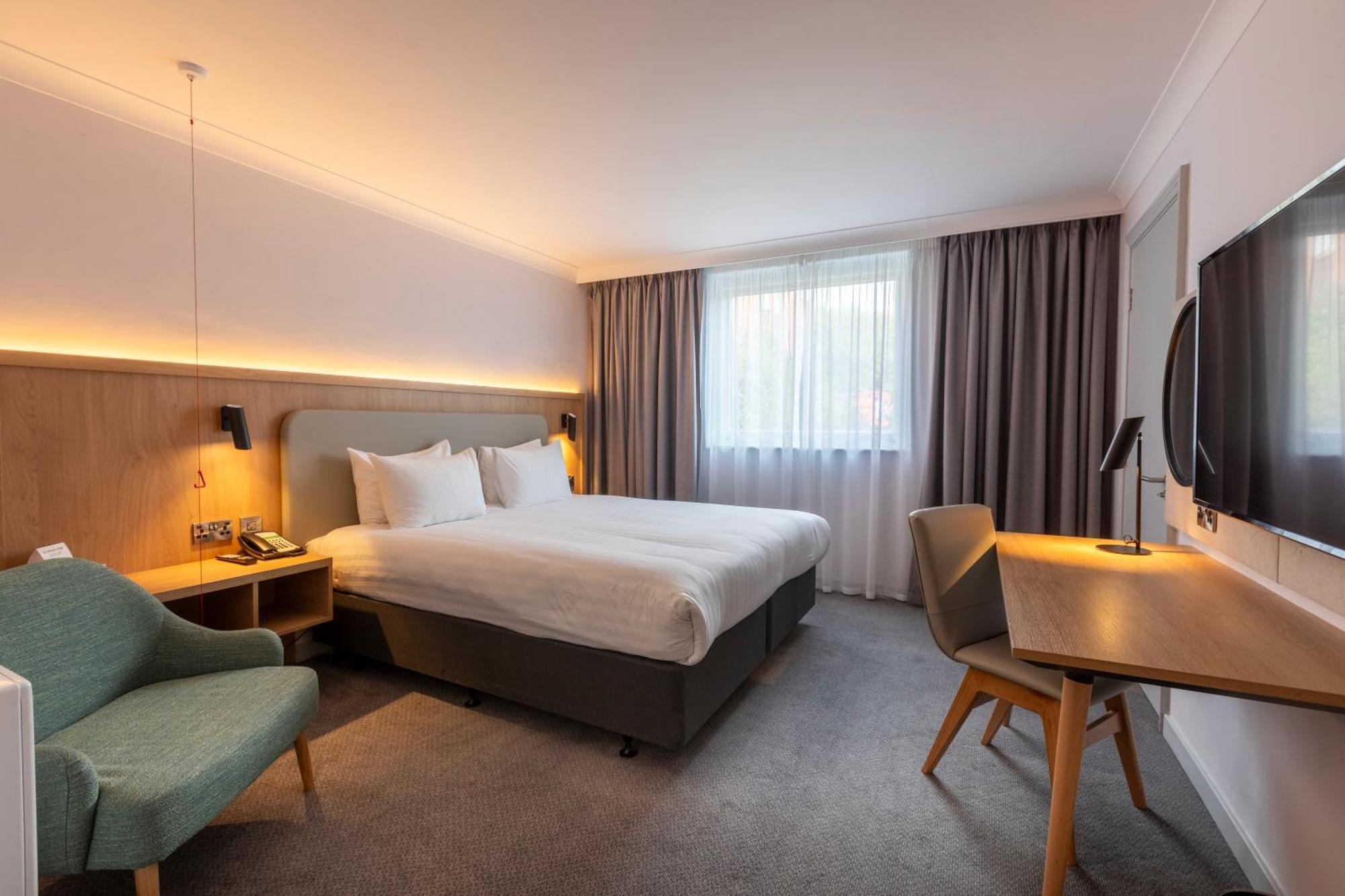 Holiday Inn Brentwood By Ihg מראה חיצוני תמונה