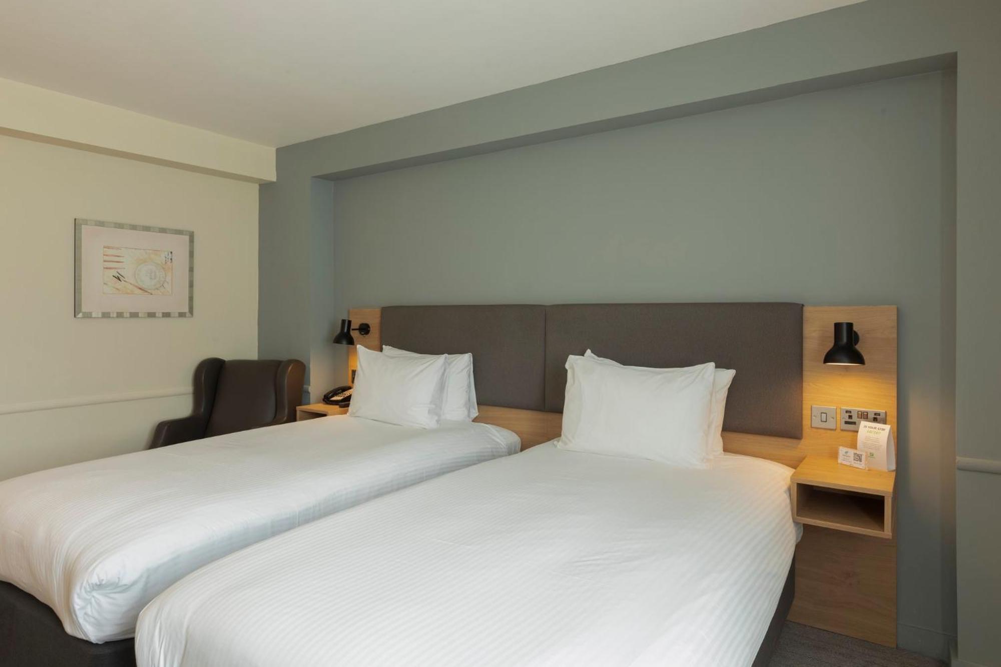Holiday Inn Brentwood By Ihg מראה חיצוני תמונה