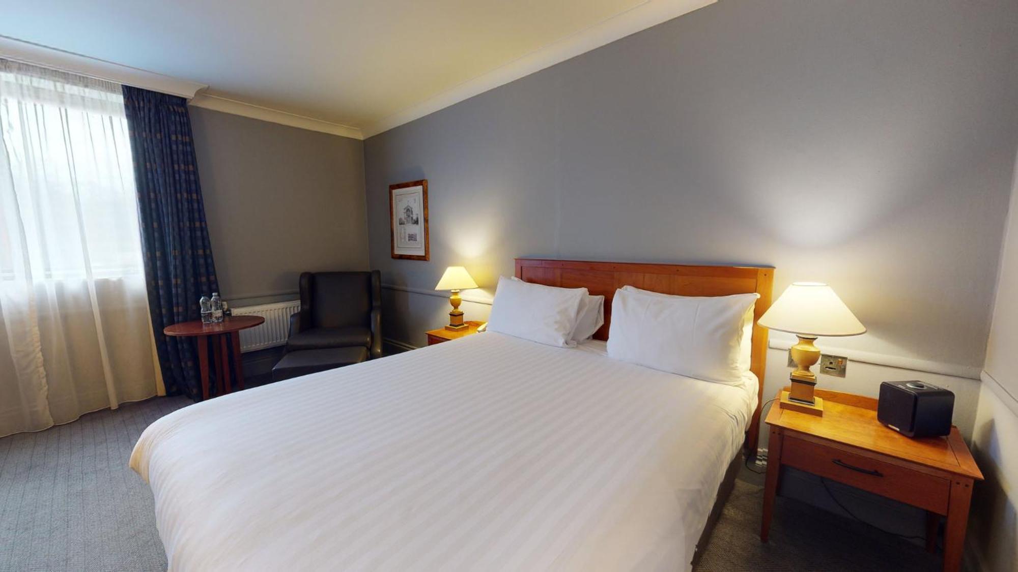 Holiday Inn Brentwood By Ihg מראה חיצוני תמונה
