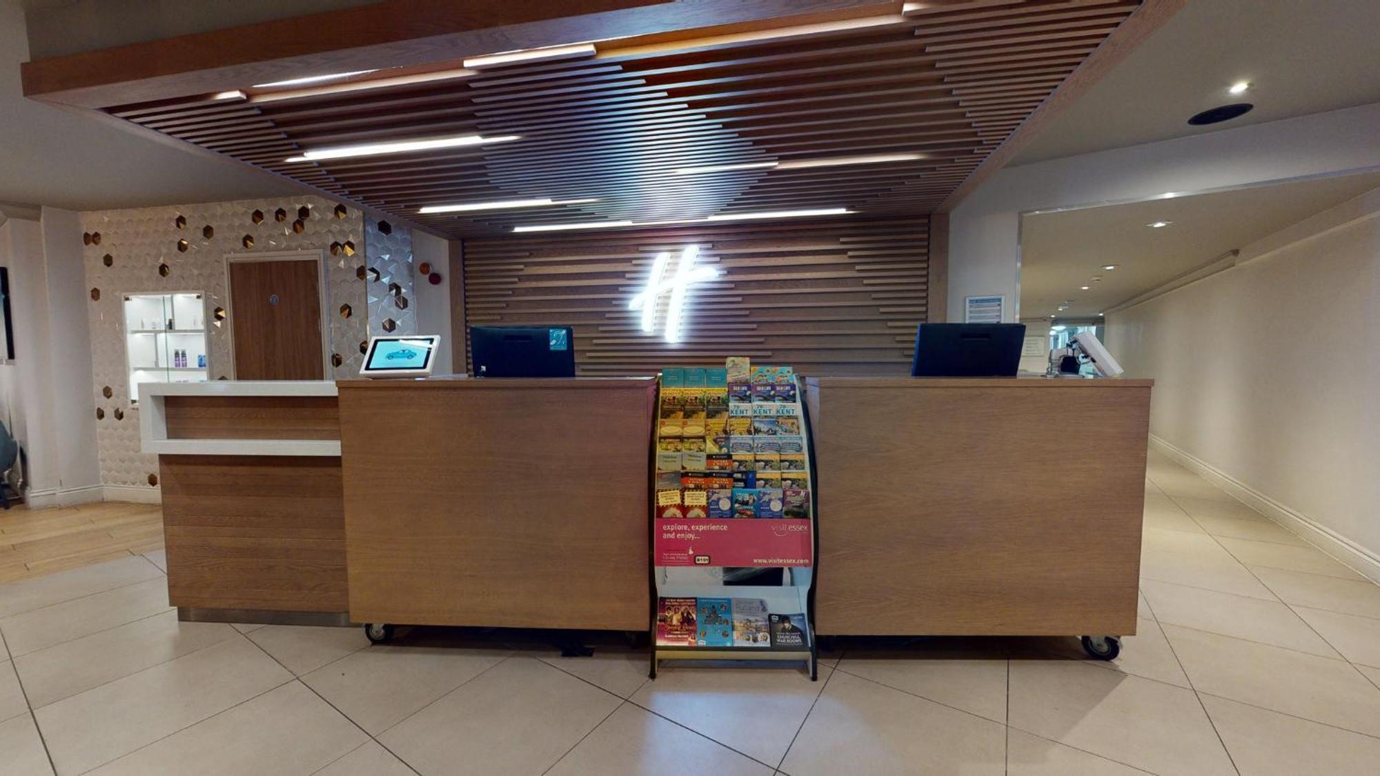 Holiday Inn Brentwood By Ihg מראה חיצוני תמונה