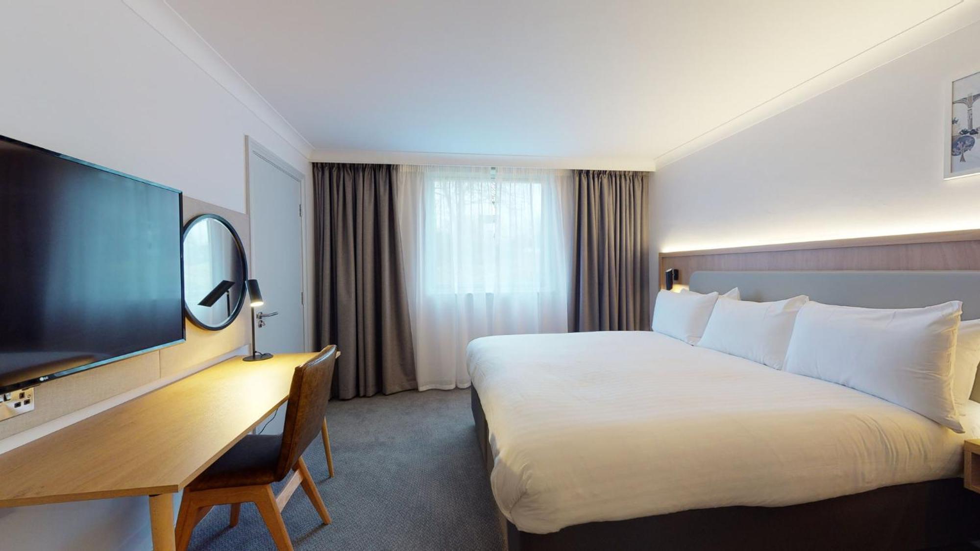 Holiday Inn Brentwood By Ihg מראה חיצוני תמונה
