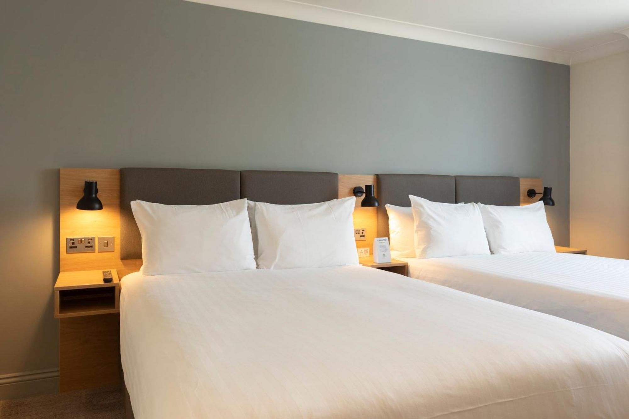Holiday Inn Brentwood By Ihg מראה חיצוני תמונה